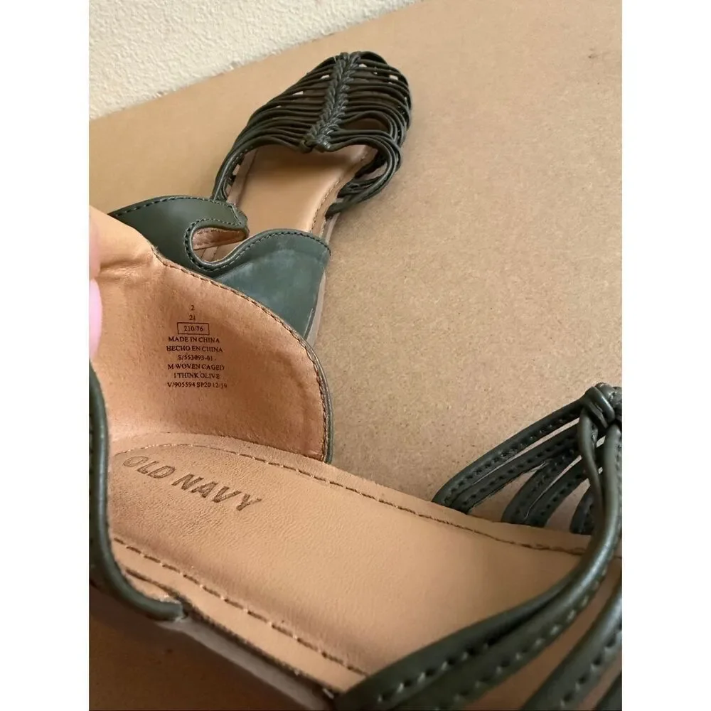 Old Navy Caged flat sandals low heels Ancle Strap SZ 2